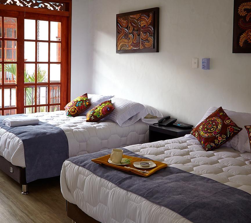Lombok Hotel & Spa Antes Hotel Casablanca Guaduas Quarto foto